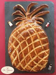 Galette Des Rois Frangipane Ananas Caramelise Galettedesrois On Voyage Un Peu En Fetant L Epip Galette Des Rois Frangipane Galette Des Rois Recette Frangipane