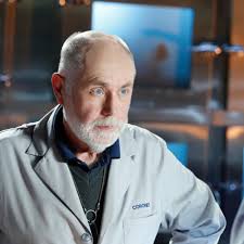 Robert David Hall confirma lo que todos sospechábamos de las autopsias en  CSI Las Vegas