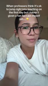 Hi, my name is Savannah and I am from Trinidad and Tobago. I also love to  bake. Nice to meet you🥴 #college #fiu #miami