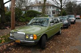Old Parked Cars 1978 Mercedes Benz 300td Wagon Mercedes Benz Mercedes Benz