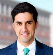 Laura Trumbull's Instagram, Twitter & Facebook