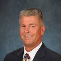 Lou Riddle's Instagram, Twitter & Facebook