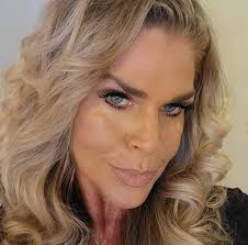 Happy birthday Denise May you have a day filled with lots of love,  happiness, joy and laughter. Enjoy your special day and be blessed.  🎵🎁🎉🎈🎊🎀🎶