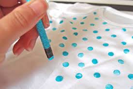 The fabric was painted using the red fabric paint and now looks as. Does Acrylic Paint Wash Off Clothes Helpful Guide