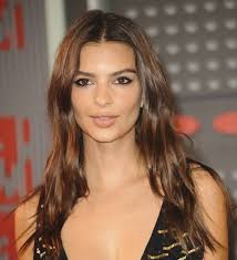 Emily Ratajkowski creates new outfit with favorite dress designer