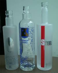 It is named after belweder, the polish presidential palace in warsaw, whose illustration appears on its bottles. China Belvedere Vodka Glass Bottle Photos Pictures Made In China Com