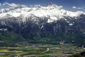 This last condition means that residents of the four border cantons —geneva, vaud, jura, and basel — can continue to travel. Chablais Massif Alps France Switzerland Border Hisour Hi So You Are