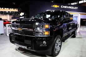 Big bold styling that is resoundingly masculine, and doesn't stray too far from the blocky shapes we're used to seeing on the silverado. 2017 Chevy Silverado 1500 The Most Common Complaints You Should Know About