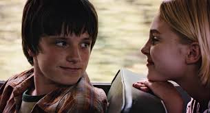 What gift would you give to Jess and Leslie for Christmas?