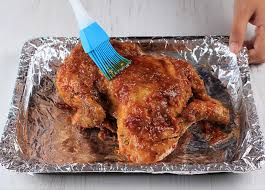 1 kg ayam utuh, 3 sdm kecap manis (optional), 8 siung bawang merah, 1 sdt garam, 1 sdt tumbar bubuk, 1 sdt asam jawa, 3 buah cabe merah (buang isinya), 1 sdt gula merah/ bisa gula biasa. Resep Ayam Panggang Pedas Madu Sajian Imlek Spesial Yang Mencuri Perhatian Bukareview