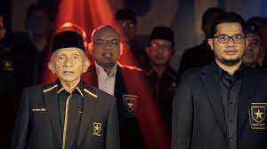Deliar noer dan fahmi rahman sebagai sekretaris umum. Mrqampwvx2kydm