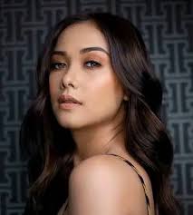 Which actress would you trust to get you out of a tight situation alive?