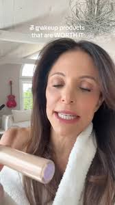 Whether you're 15 or 72… Luxury for everyone.💖 Look Rich is almost here  @mcobeauty_us #mcobeautypartner #girlpower #lookrich #girlsjustwannahavefun  #beauty #girls