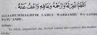 Teks lafadz bacaan doa 40 hari setelah kematian untuk orang yang sudah meninggal dunia dalam bahasa arab, latin, dan terjemahan bahasa tentunya salah satu kegiatan memohon ampunkan dosa orang yang meninggal dapat dilakukan pada berbagai kegiatan, salah satunya adalah kegiatan 40. Doa Untuk Orang Meninggal Dunia