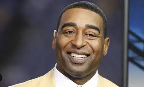 Minneapolis Ultimate in the news. Careful out there. I broke my hand  catching a frozen disc for a goal in Boston years ago.