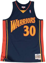 Im gegenzug kam der 1,88 meter große point guard b. Mitchell Ness Stephen Curry 30 Golden State Warriors 2009 10 Swingman Nba Trikot Navy Amazon De Bekleidung