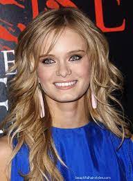 Sara Paxton In Long Layered Hairstyle With Big And Curled Piecey Long Layered Hair Hairstyle Curls
