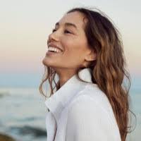 Heather Woodrow's Instagram, Twitter & Facebook