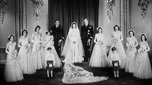 Zlatá mince vydaná mincovnou perth v roce 2018 a ražená v ryzosti nejčistšího 99.99% zlata o váze 2 oz (62.213 g) ve špičkové kvalitě proof oslavuje 65. Den Svatby Kralovny Alzbety Ii 20 Listopad 1947 Televizeseznam Cz