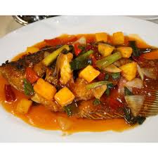 Ikan gurame dengan saus tersaji hangat di meja makan. Gambar Ikan Gurame Asam Manis Pedas Resep Gurame Asam Manis Pedas Oleh Relia Rizka Cookpad Jevt Online