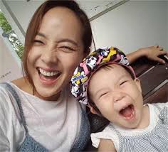 子供を溺愛するかわいいお父さん韓国有名人 - 恋する韓流ドラマ