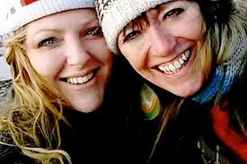 Is this a UFO? Stunned mum snaps 'flying saucer' hovering in sky above  Bristol