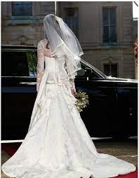 And The Back Is Just Gorgeous Royal Brides Princess Kate Middleton Wedding Dresses