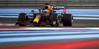 Verstappen led by three seconds when his team changed tires for the second time on lap 34, anticipating a similar move from mercedes. Gjrcon4mboq9fm