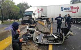 Los primeros reportes indican que un tráiler embistió a varios vehículos los cuales luego del impacto ardieron en llamas, se habla de varios. Trailer Se Accidenta En La Mexico Queretaro El Sol De Toluca Noticias Locales Policiacas Sobre Mexico Edomex Y El Mundo