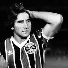 Renato portaluppi (born 9 september 1962), known as renato gaúcho, is a brazilian football coach and former footballer who played as a right winger. Renato Portaluppi Gauchorenato Twitter