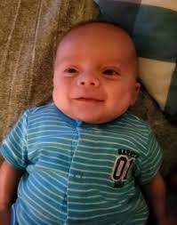 Can someone change the background photo for me🙏🏼