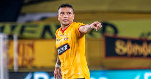 Fútbol de luto: Falleció Mario Pineida a los 33 años | Ovación Corporación  Deportiva