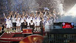 Ο αρχηγός της εθνικής ελλάδος και του ολυμπιακού ενώνει. E8nikh Elladas 2004 2016 To Mayro Koyti Ths Poreias Apo To Zeni8 Sto Nadir Sdna