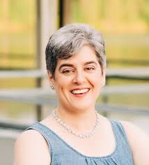 Dee Vogt's Instagram, Twitter & Facebook