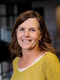 Cynthia Hatter's Instagram, Twitter & Facebook