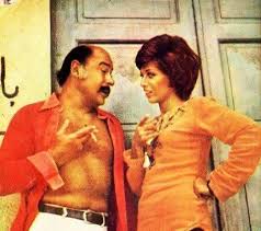 صورة نادره الراحل أحمد رمزي بعد اعتزالة السينما أواخر السبعينات مع منى جبر من غير البروكة Egyptian Movies Egyptian Actress Egypt History