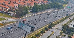 Lebuh raya (lebuhraya) ialah jalan raya utama yang lebar yang biasanya menghubungkan antara satu bandar dan semua lebuh raya di malaysia menggunakan sistem tol touch 'n go, yang berfungsi e6 lebuhraya utara selatan hubungan tengah (elite). Plus Keluarkan Jadual Cadangan Waktu Perjalanan Bagi Lebuhraya Utara Selatan Sempena Cuti Cny Paultan Org