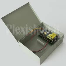 Alimentatore 12v con batteria tampone. Plexishop It Alimentatore Centralina Con Uscita Batteria Tampone 12v 5a Professionale
