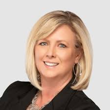 Colleen Hunt's Instagram, Twitter & Facebook