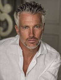 Justin Mandel's Instagram, Twitter & Facebook