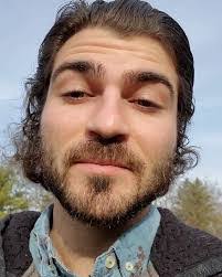 Darin Bazar's Instagram, Twitter & Facebook