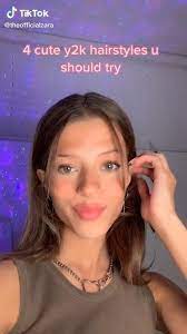 The right hairstyles for long faces should have a flaring or rounded silhouette to prevent an. 4 Cute Y2k Hairstyles U Should Try Video In 2021 Hair Styles 2000s Hairstyles Indie Hair