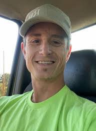 Richard Pyle's Instagram, Twitter & Facebook