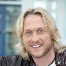 Einmal vom Lindt-Mann gel3ckt werden 😫