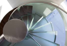 Glass spiral staircase with laminated safety glass treads,clear color and frosted color for choice.glass treads are easy for maintenance and cleaning, used for indoor and outdoor. Glass Spiral Stairs Von Eestairs Stylepark