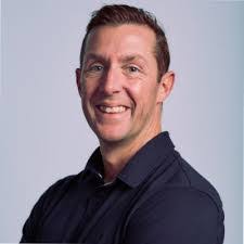 Ross Mcintyre's Instagram, Twitter & Facebook