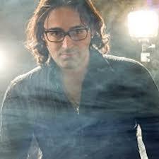 Mike Hayashi's Instagram, Twitter & Facebook