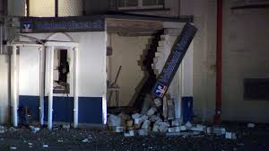 Was ist selma in der bank passiert? Geldautomat Der Volksbank In Viersen Gesprengt Tater Auf Der Flucht