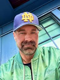 Shane Wenzel (@ShaneWenzel)