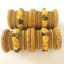 Jaggo Weeding Set Yellow In 2020 Bangle Set Bridal Bangles Wedding Flower Jewelry